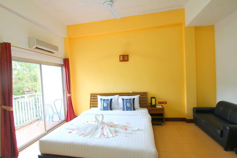 Отель Sea U Honey Patong Экстерьер фото
