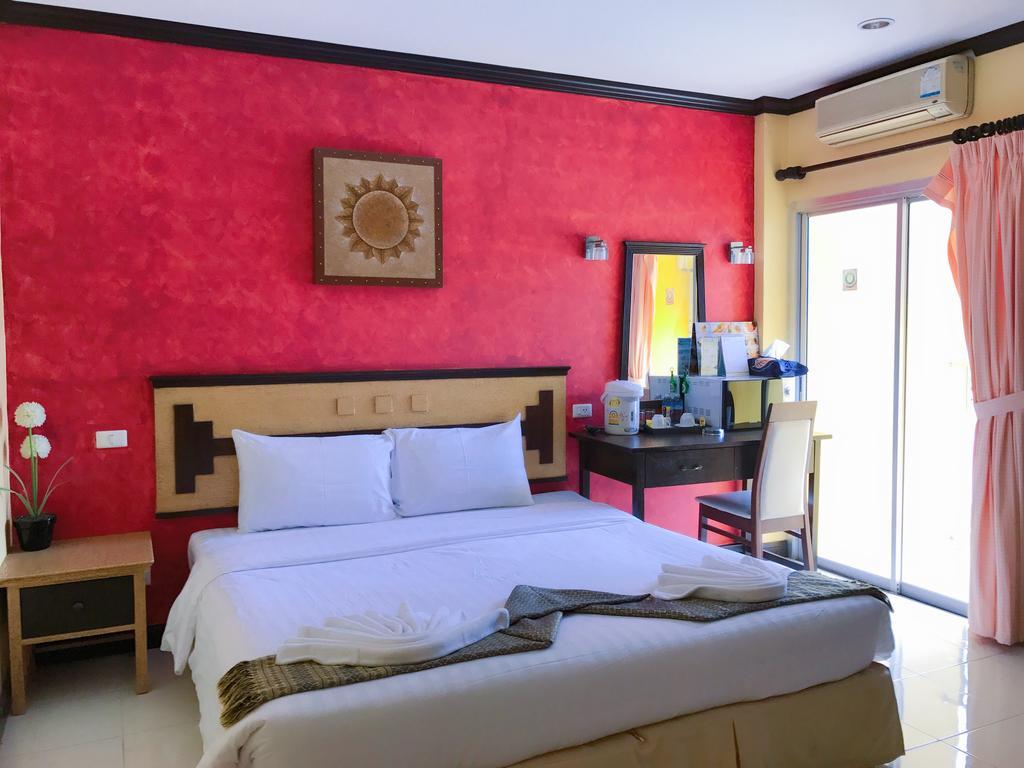 Отель Sea U Honey Patong Экстерьер фото