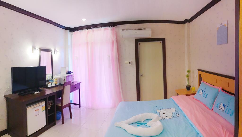 Отель Sea U Honey Patong Экстерьер фото